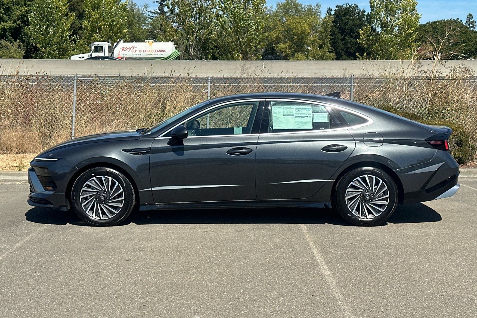 2025 Hyundai SONATA HYBRID SEL