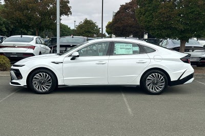 2025 Hyundai SONATA HYBRID SEL