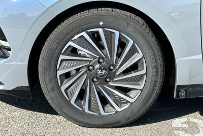 2026 Hyundai SONATA HYBRID SEL