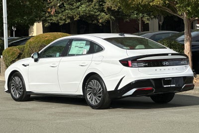 2025 Hyundai SONATA HYBRID SEL