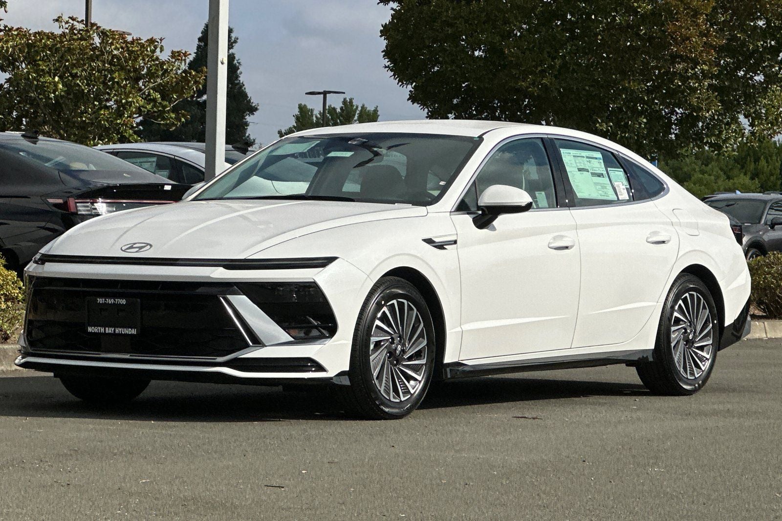 2025 Hyundai SONATA HYBRID SEL