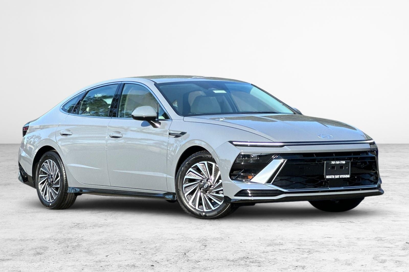2025 Hyundai SONATA HYBRID SEL
