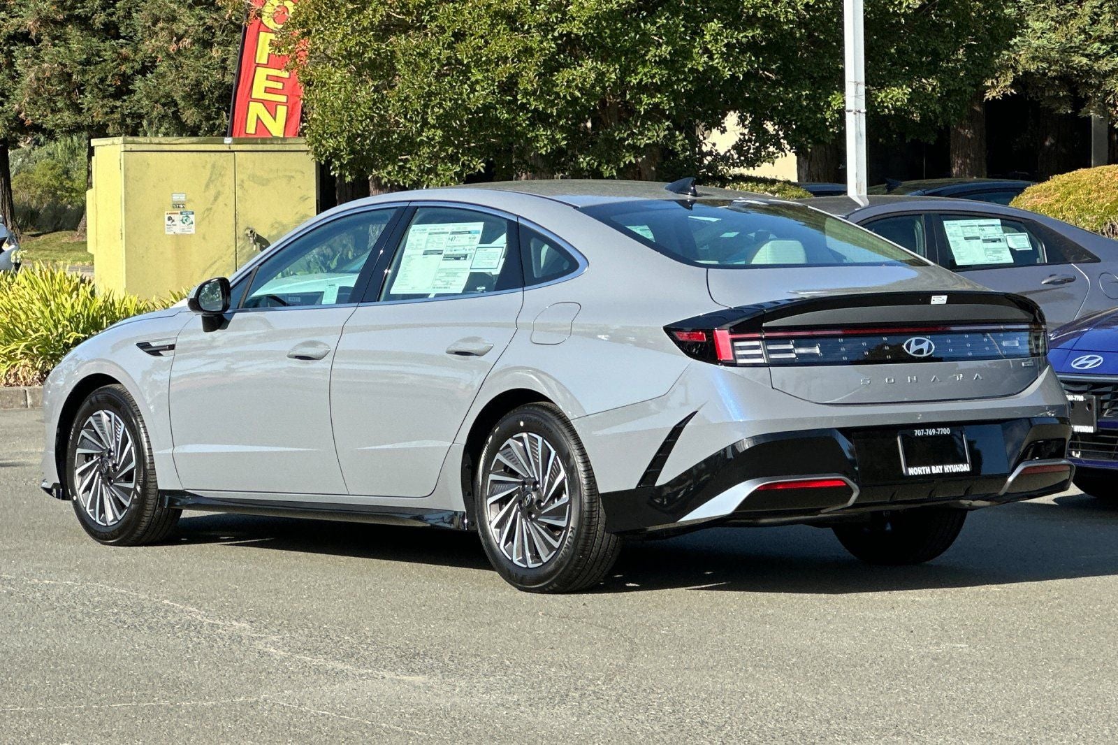 2025 Hyundai SONATA HYBRID SEL