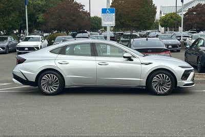 2025 Hyundai SONATA HYBRID SEL
