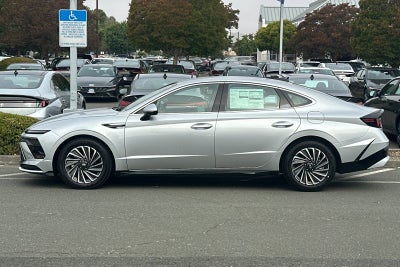 2025 Hyundai SONATA HYBRID SEL