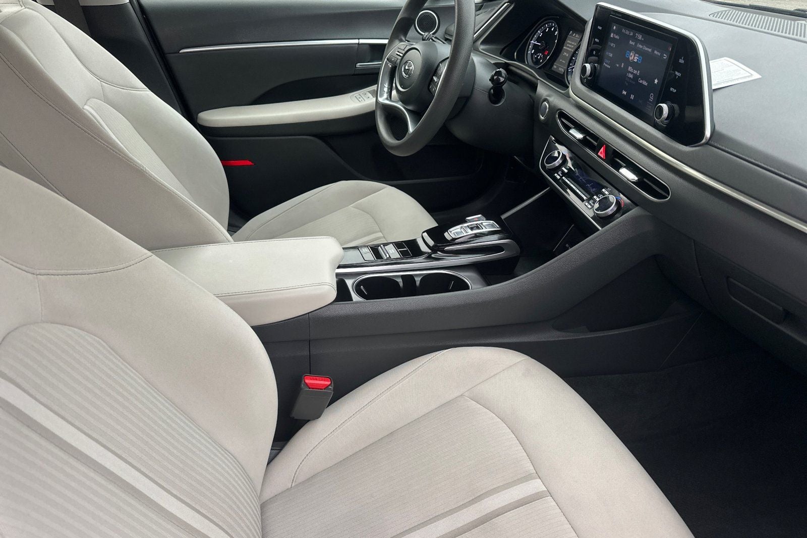 2022 Hyundai SONATA SEL