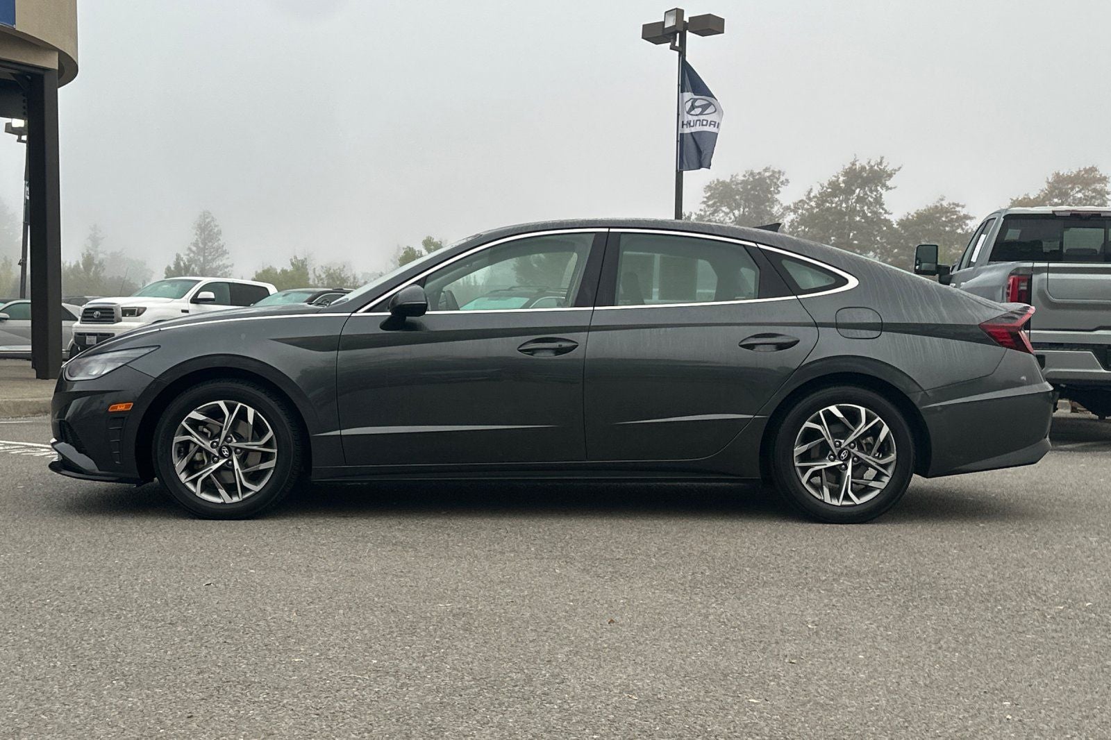2022 Hyundai SONATA SEL