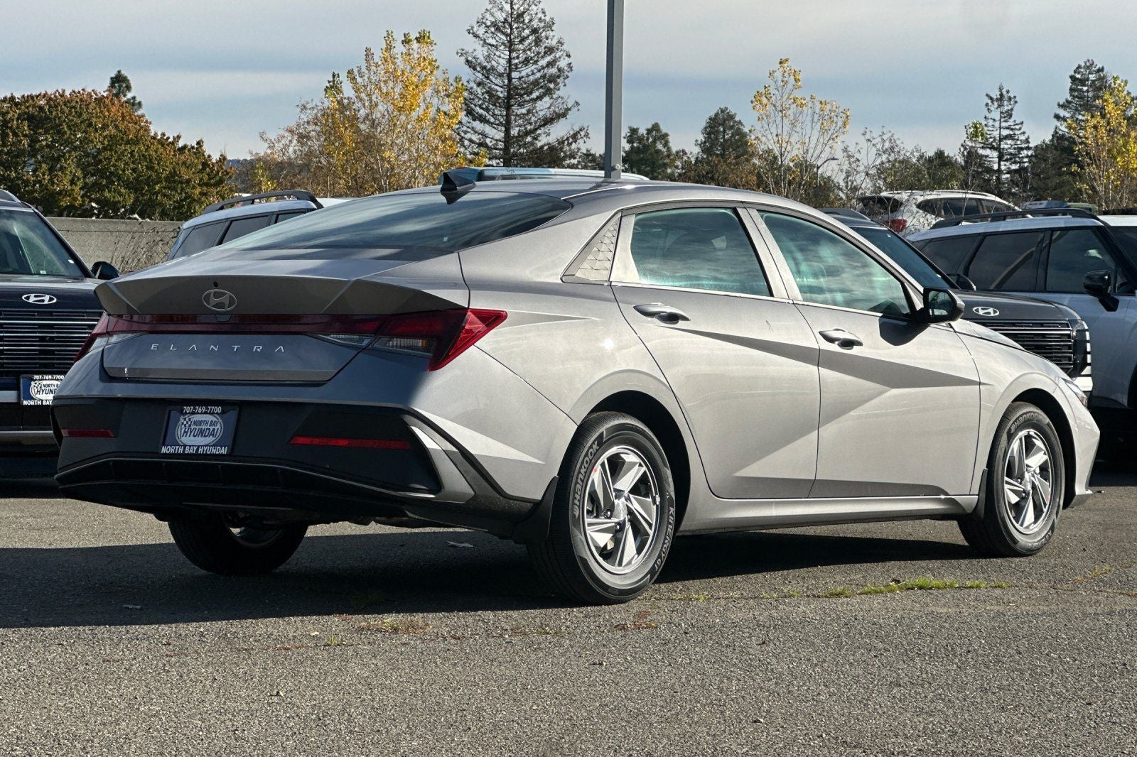 2026 Hyundai ELANTRA SE