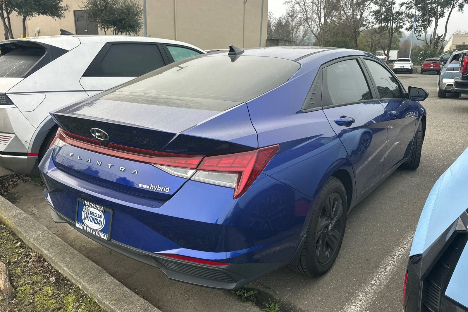 2022 Hyundai ELANTRA HYBRID Blue
