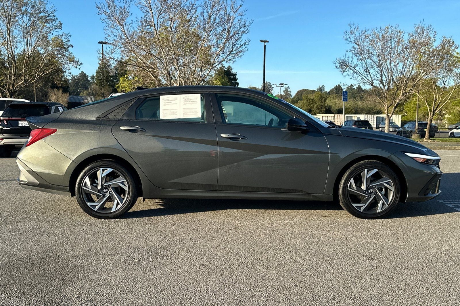 2025 Hyundai ELANTRA HYBRID SEL Sport