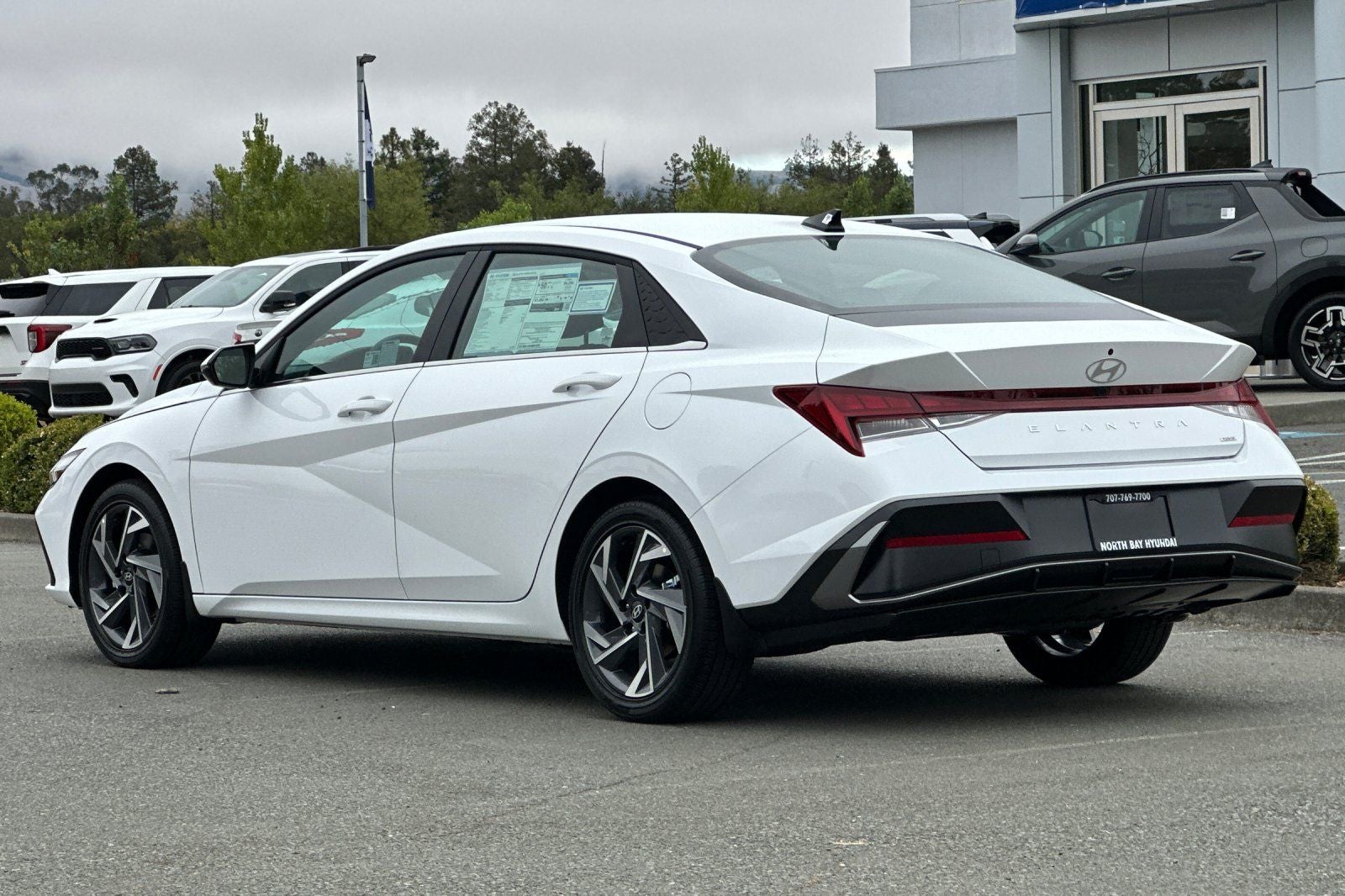 2025 Hyundai ELANTRA HYBRID Limited