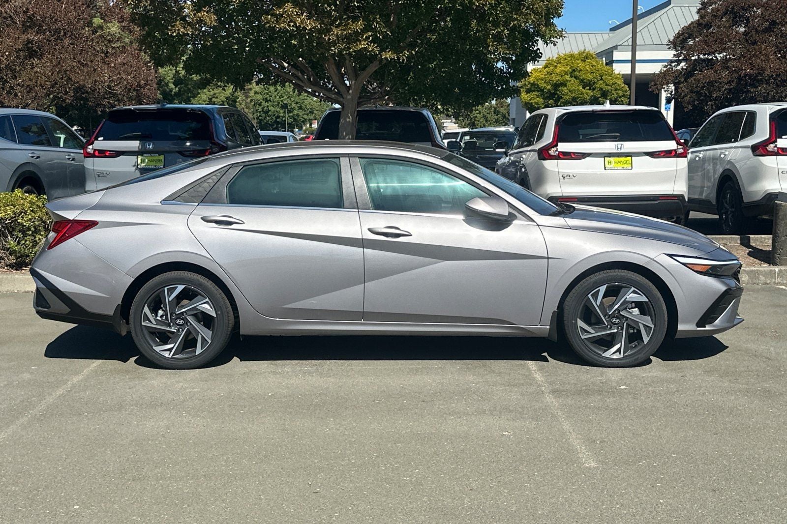 2025 Hyundai ELANTRA HYBRID Limited