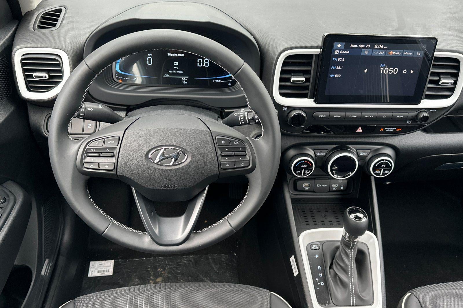 2026 Hyundai VENUE SEL W/Two-Tone Roof
