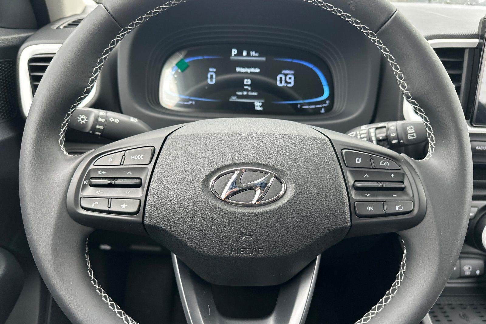 2026 Hyundai VENUE SEL W/Two-Tone Roof