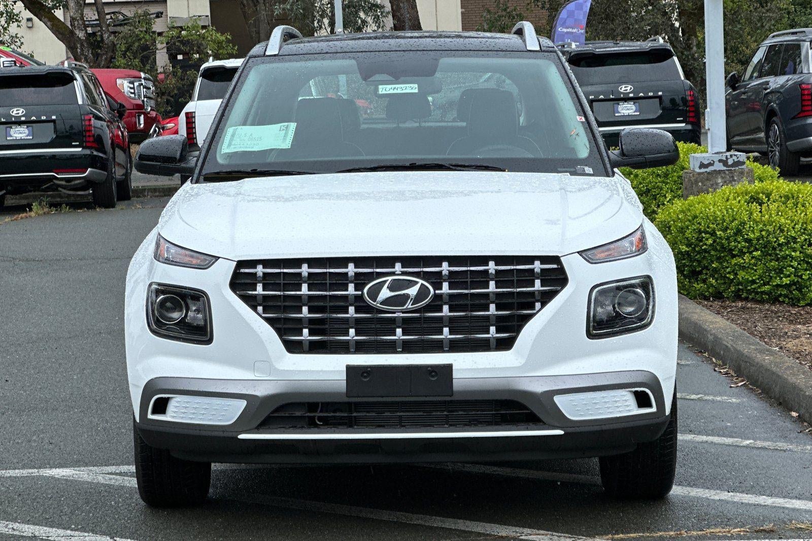 2026 Hyundai VENUE SEL W/Two-Tone Roof