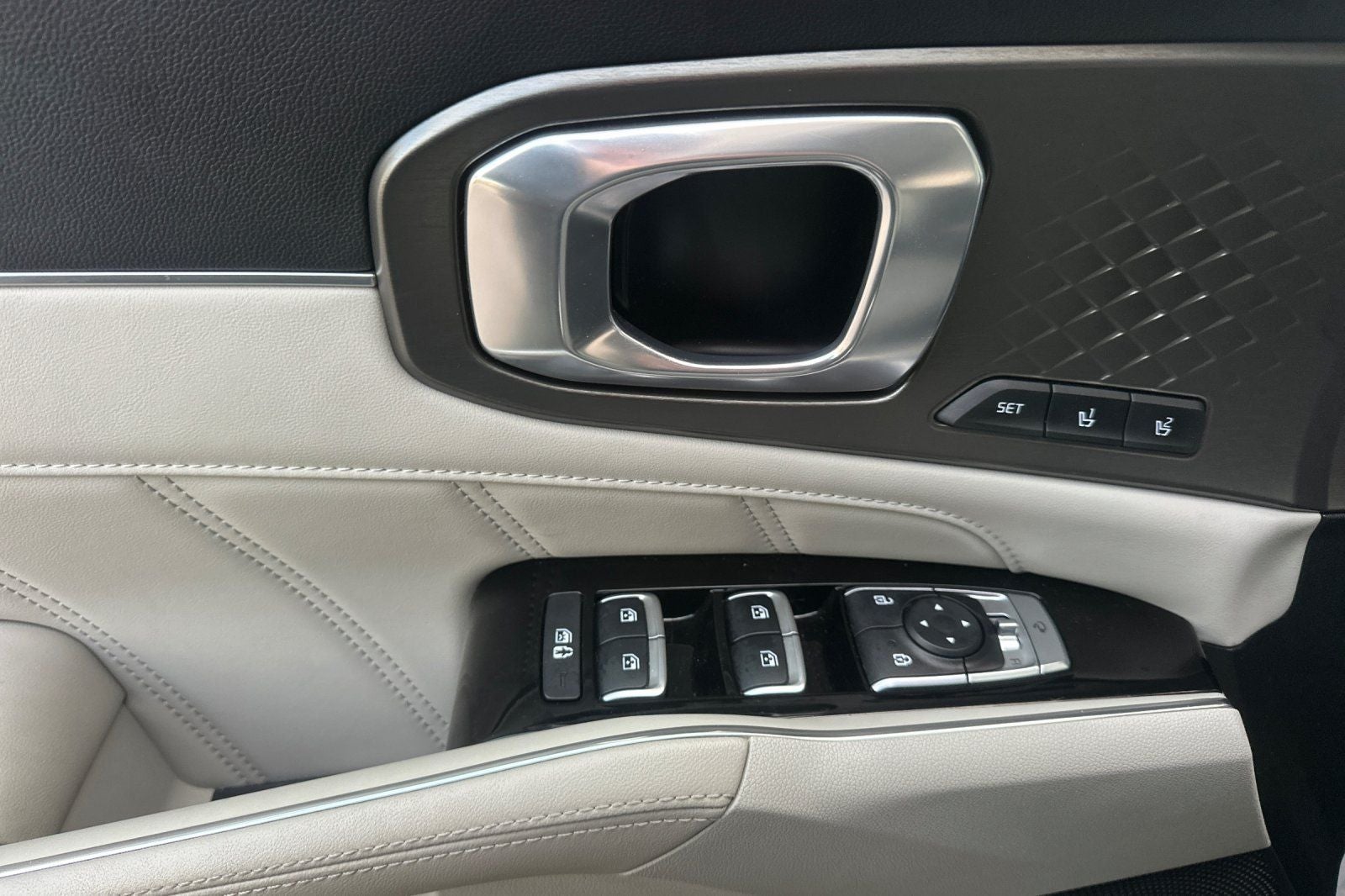 2024 Kia Sorento Plug-In Hybrid SX Prestige