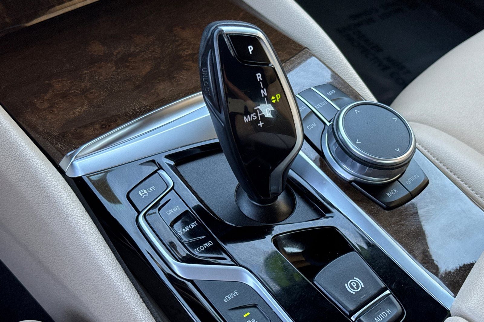 2019 BMW 5 Series 530e iPerformance