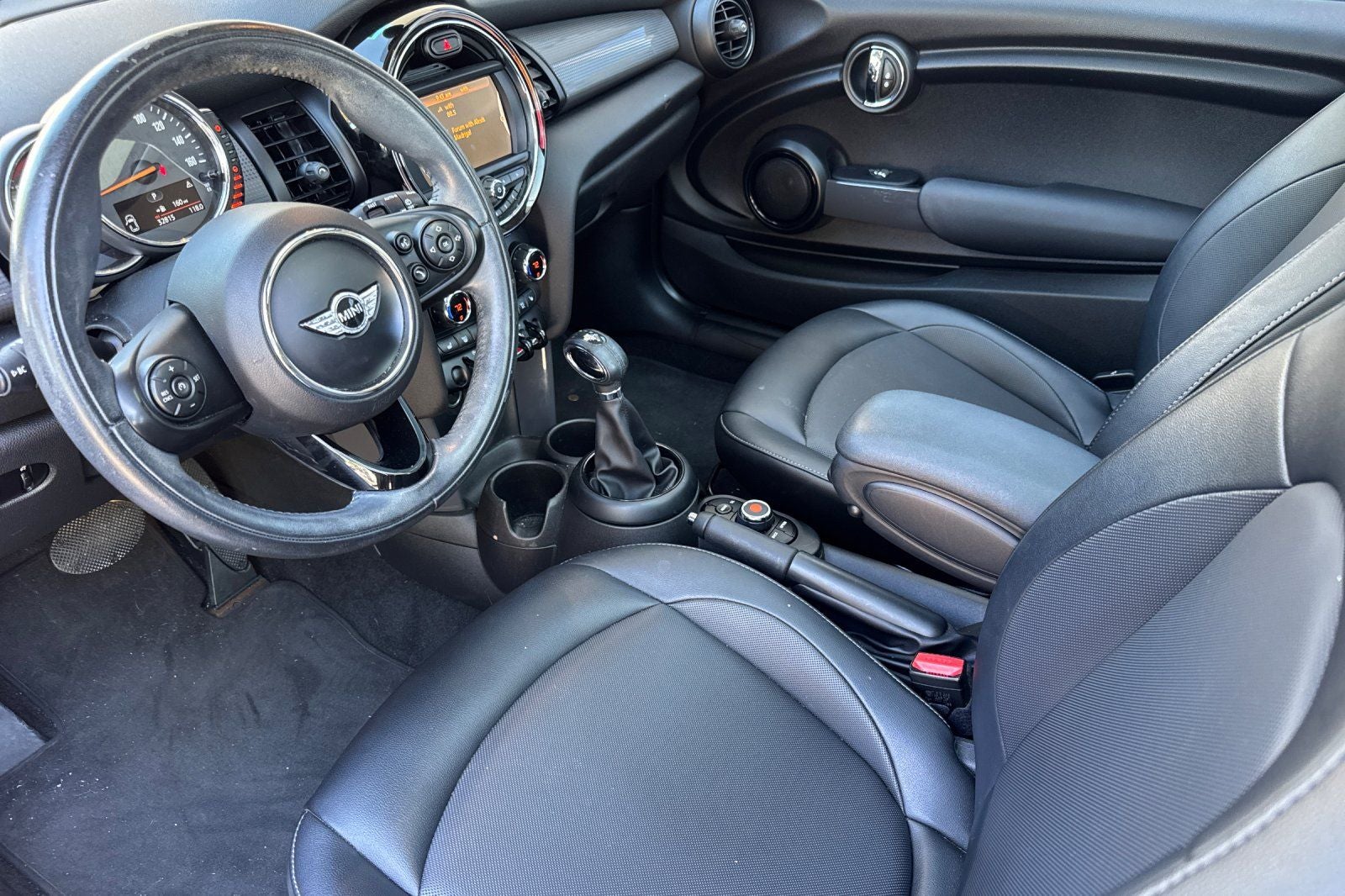 2017 MINI Cooper Base