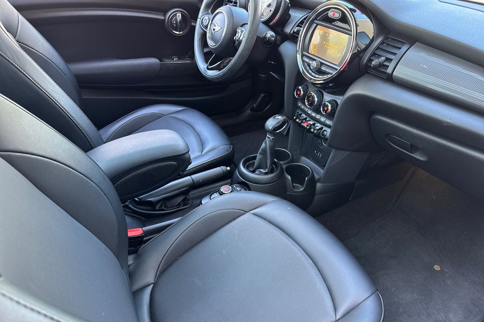 2017 MINI Cooper Base