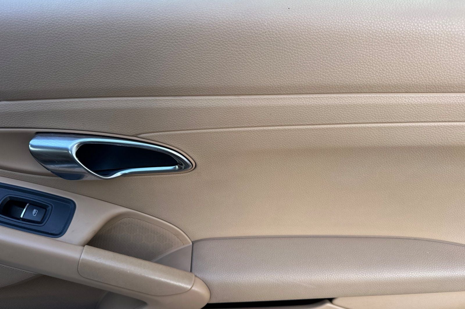 2016 Porsche Cayman Base